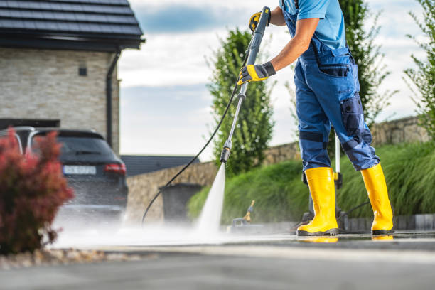 Best Commercial Pressure Washing  in Ganado, TX